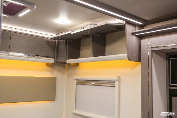 房車專用底盤加持，6氣囊空懸！慶鈴原廠五十鈴700P可可西里房車