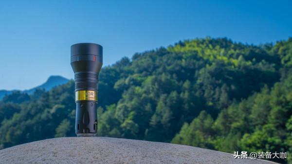 即有外觀設計,又有強悍效能Lumintop Thor II(雷神2) LEP鐳射手電 即有外觀設計,又有強悍效能Lumintop Thor II(雷神2) LEP鐳射手電