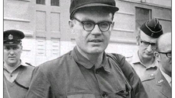 52年，我國抓獲2名美軍間諜，美方抗議，周恩來的應對方式真高明