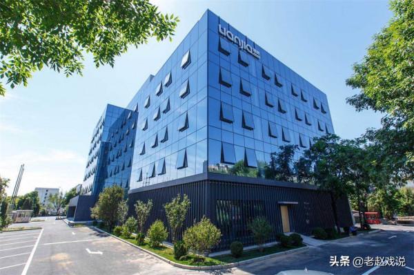 回顧2021年離世的企業家，有人壽終正寢，有人去世前還在工作