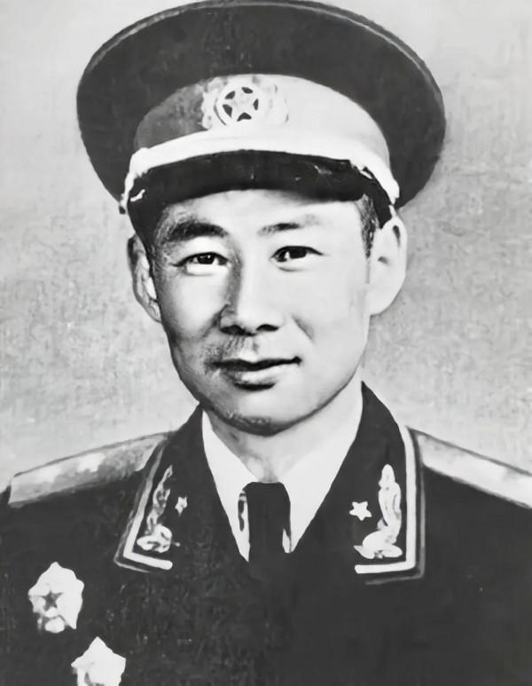 一野一兵團戰鬥序列簡述，主要將領在1955年授銜情況（中）