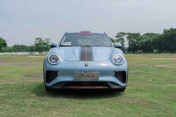 試駕尤拉好貓GT，好看又好開，殺手鐧真不少