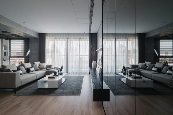 陽光明媚，灰白相間的公寓