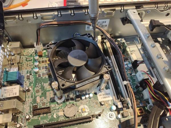 超低預算，只要650元/臺魔改辦公電腦