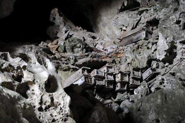 “貴州背屍人”羅開科：以背屍背棺材為生，技藝面臨失傳