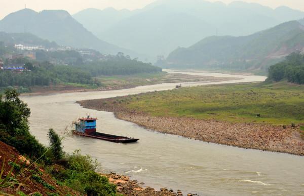 羅炳輝：率紅九軍團獨立作戰，偽裝成中央軍智取敵軍重鎮