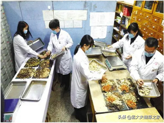 中藥引發肝損傷越來越多？中藥應該如何吃才更健康，更安全？