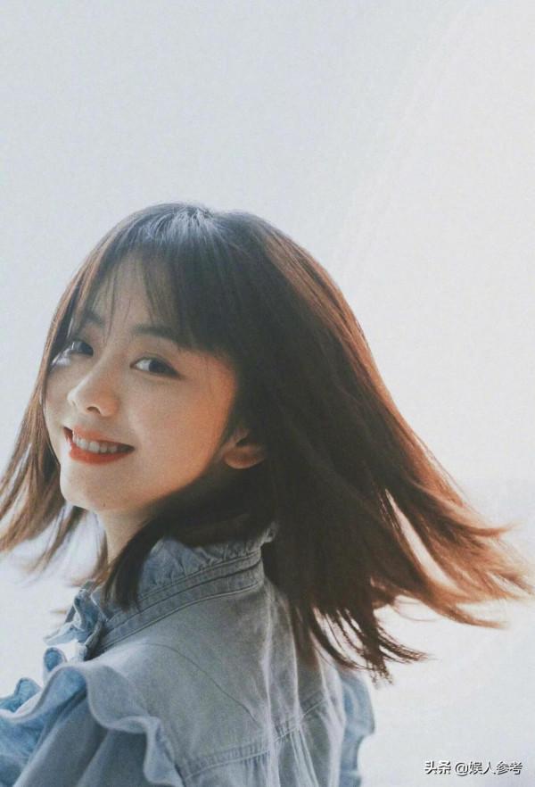 譚松韻最新發的居然沒有文案