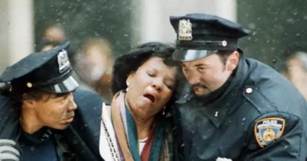 這位提前預見911的保安，創下3000人營救奇蹟，自己卻甘願赴死