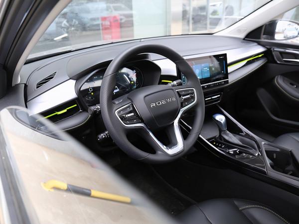 自家兄弟都很優秀 名爵MG5跟榮威i5怎麼選？