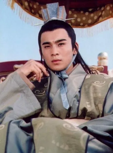 咱就是說,能不能對古裝男主的髮型上點心? 咱就是說,能不能對古裝男主的髮型上點心?