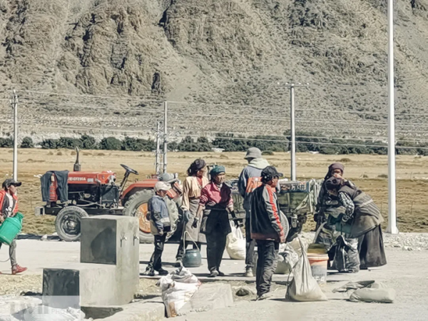 兩個人，一輛車，阿里北線無人區穿越