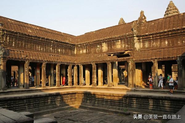 意象裡的吳哥4—吳哥窟，傍晚遠去的血色背影