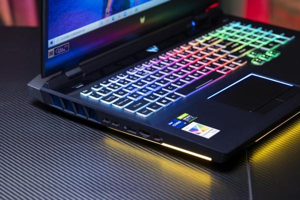 Core i9+RTX 3080,遊戲本里的巔峰王者!掠奪者戰斧500測評 Core i9+RTX 3080,遊戲本里的巔峰王者!掠奪者戰斧500測評