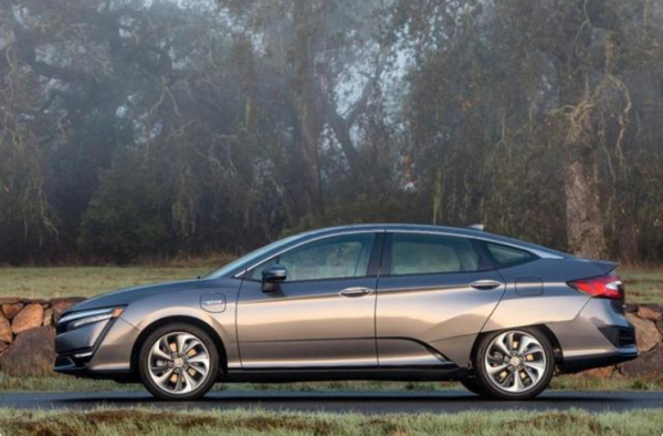 豐田應該停止追求氫燃料的技術研發，專注於純電動汽車的研發