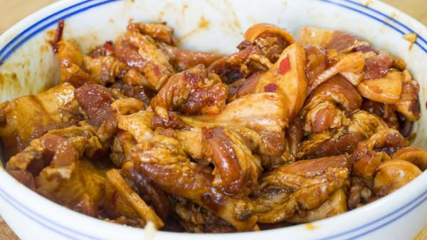 湖南最出名的12道名菜，香辣可口，又鮮又嫩，自己在家也能輕鬆做