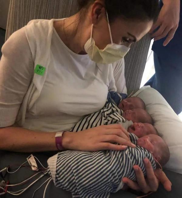 全球僅72例！女子誕下同卵四胞胎，絕了，打麻將永遠不缺人了