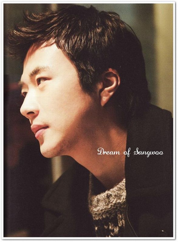 權相佑這這副小眼睛、厚嘴唇的長相，居然帥了我19年