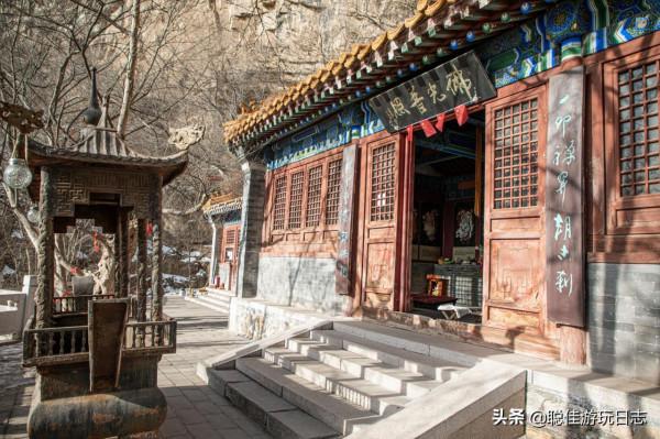 北京徒步登山：門頭溝天泉寺滴水巖-棲隱寺環穿①,冰柱-溶洞-古寺