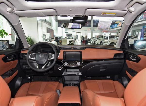 合資緊湊家轎之爭 本田凌派“挑戰”豐田雷凌，誰更受青睞？