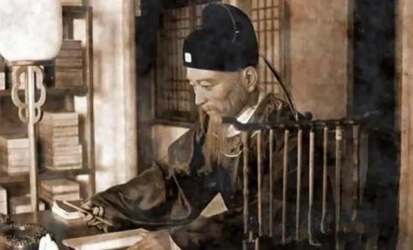 古代官員退休,為什麼要回家鄉?如今為何都是留在北京? 古代官員退休,為什麼要回家鄉?如今為何都是留在北京?