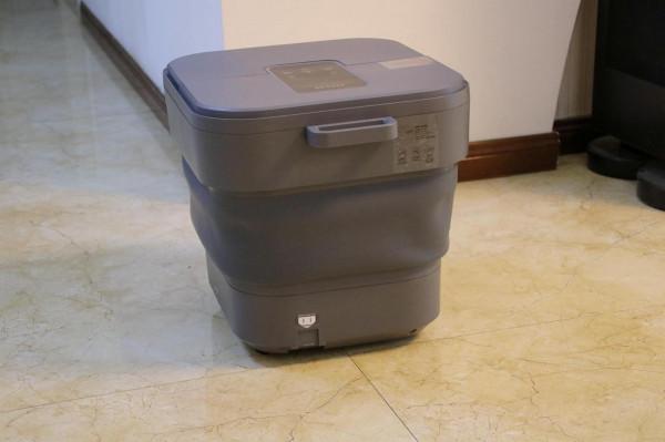 小米有品推出冬天的泡腳神器，自動升降還帶多種按摩功能