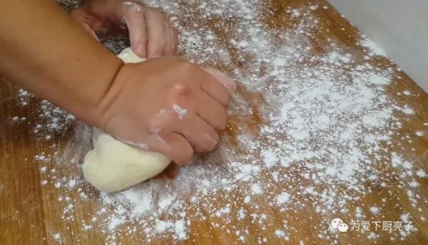 麵粉不要炸油條了,學會一種新吃法,吃著焦脆香甜,比糕點餅乾香 麵粉不要炸油條了,學會一種新吃法,吃著焦脆香甜,比糕點餅乾香