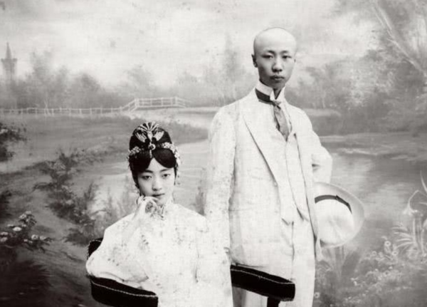 1946年,吉林一監獄發現一具病死女屍,獄方登記:40歲的末代皇后 1946年,吉林一監獄發現一具病死女屍,獄方登記:40歲的末代皇后