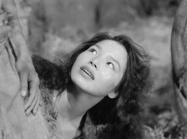 1944年，日本21歲女子被困孤島，6年後，島上32個男人僅剩19人