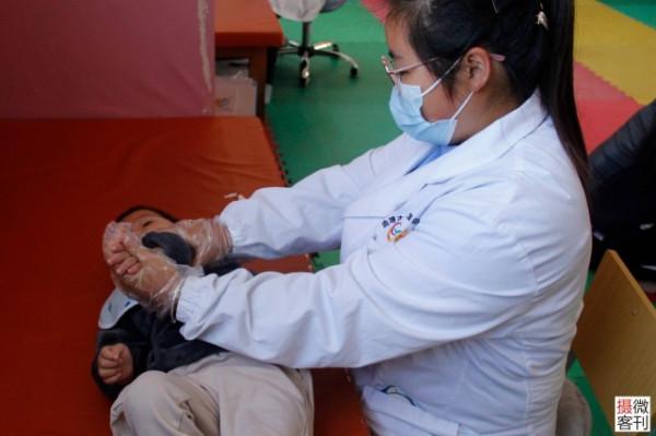 女子孕期去買菜，不經意間致胎兒早產釀大禍：我害了孩子一輩子