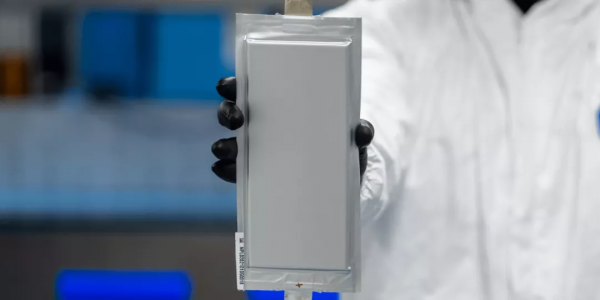 能源分析師：電池價格已降至每千瓦時132美元