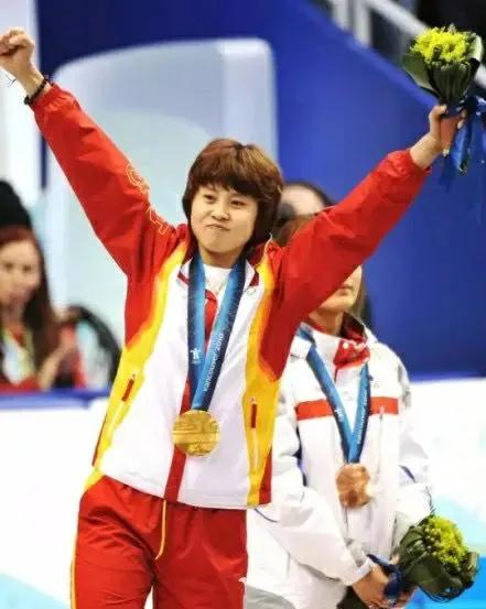 王濛霸氣凡爾賽，霸道嘮嗑式解說，讓人耳目一新