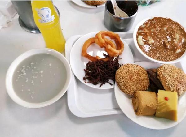 國內最坑遊客的十條美食街，你踩坑了嗎？