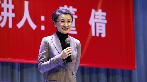 董倩與王世林:央視一對著名主持人夫妻,風光背後是心酸和無奈 董倩與王世林:央視一對著名主持人夫妻,風光背後是心酸和無奈