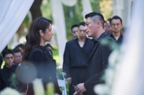 霍建華終於帥氣登場!與老婆演對手戲太帶感,穿西裝比貴公子氣派 霍建華終於帥氣登場!與老婆演對手戲太帶感,穿西裝比貴公子氣派