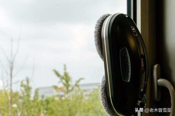 相見恨晚的清潔神器——玻妞388擦窗機器人分享