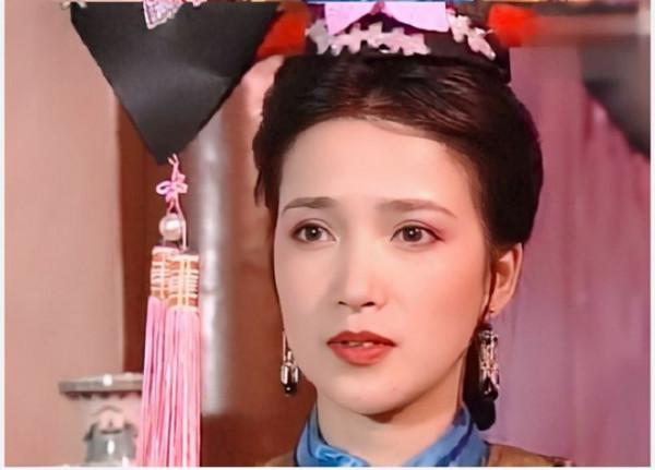 瓊瑤劇裡的她們,並不算顏值巔峰,《紐約風暴》裡的陳紅才叫驚豔 瓊瑤劇裡的她們,並不算顏值巔峰,《紐約風暴》裡的陳紅才叫驚豔