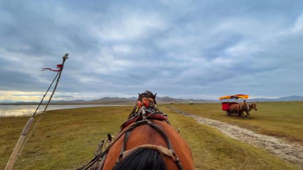 每天凌晨4點起床,只為拍攝烏蘭布統每年僅有15天的絕美秋景 每天凌晨4點起床,只為拍攝烏蘭布統每年僅有15天的絕美秋景