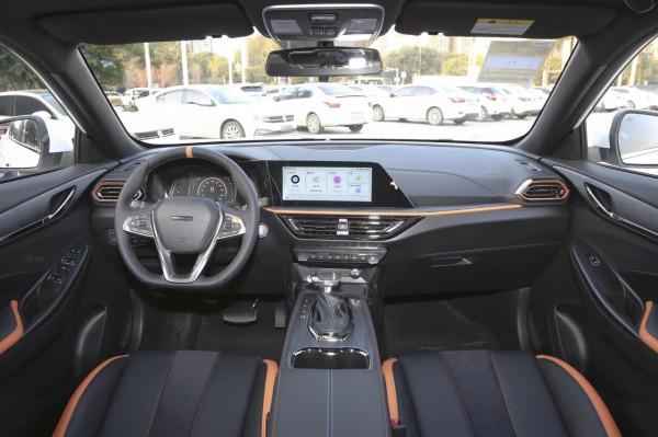 試駕歐尚X5運動版 外觀運動又帥氣，內飾科技有質感