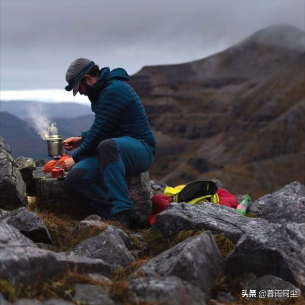 揹包客的炊具有哪些,什麼材質最好,超輕量化揹包炊具如何選擇 揹包客的炊具有哪些,什麼材質最好,超輕量化揹包炊具如何選擇