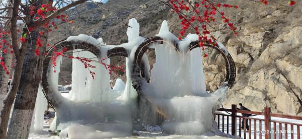 緊緊抓住冬天的尾巴 到嶺角(靈溪)來看冰瀑