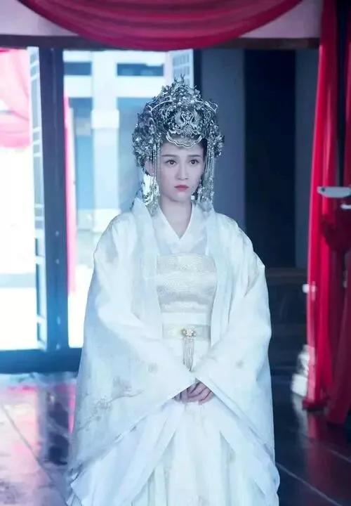 各朝婚服總覽,結婚你選哪件? 各朝婚服總覽,結婚你選哪件?