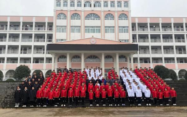 瓦崗英雄餘省威——武林風資深裁判