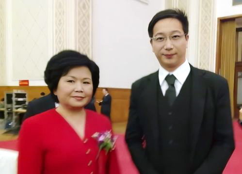 《新聞聯播》前主播邢質斌：與初戀丈夫相愛一生，晚年生活怎樣？