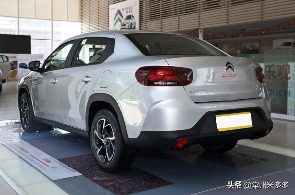 8.49萬！體驗雪鐵龍C3L：外觀前衛，全系1.3T，皮實耐用