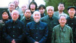 1945年，八路軍和國民黨官兵在日本暴動，上山打游擊驚動鈴木首相