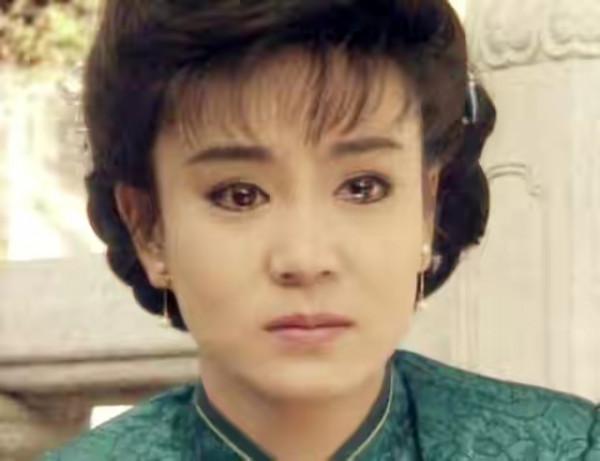 10個被時光遺忘的“瓊女郎”，個個我見猶憐，最大的已經77歲