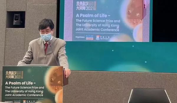 袁國勇:全民接種疫苗是對抗疫情最有效的方法 袁國勇:全民接種疫苗是對抗疫情最有效的方法