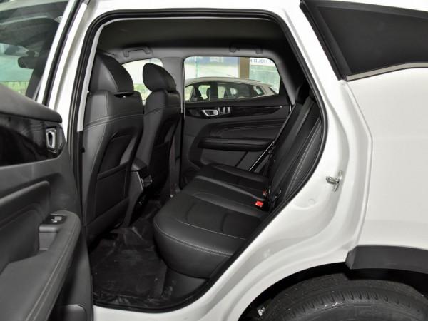 買臺SUV只要5.39萬起，配置還樣樣都有，實拍凱翼炫界