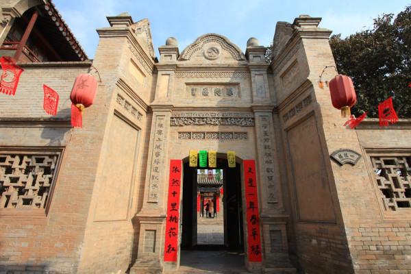 娶回英國妻子的清末晉南首富,家宅面積相當於10個喬家大院 娶回英國妻子的清末晉南首富,家宅面積相當於10個喬家大院